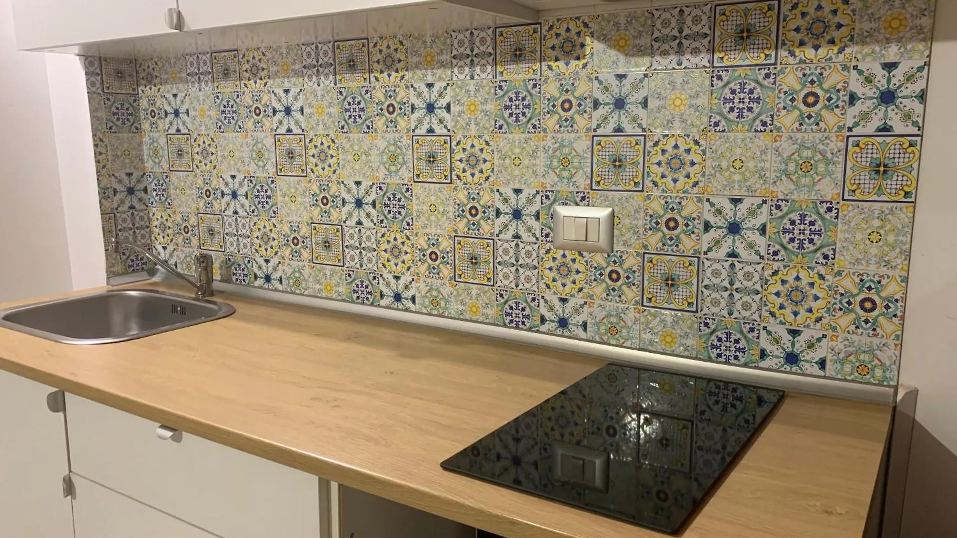 Apartament Il Borghetto Di Gigi Katania 0*,
